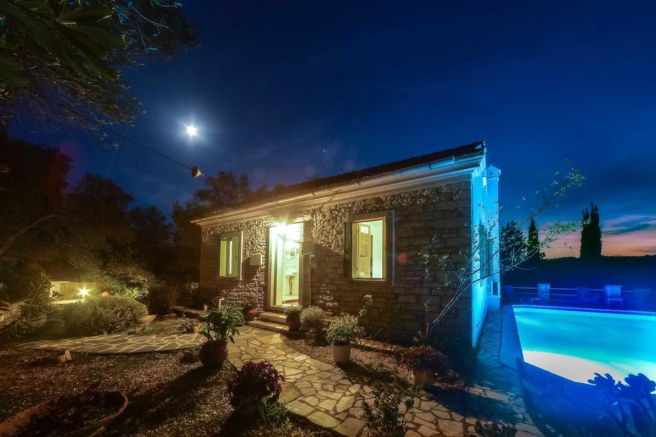Country House Longós 외부 사진